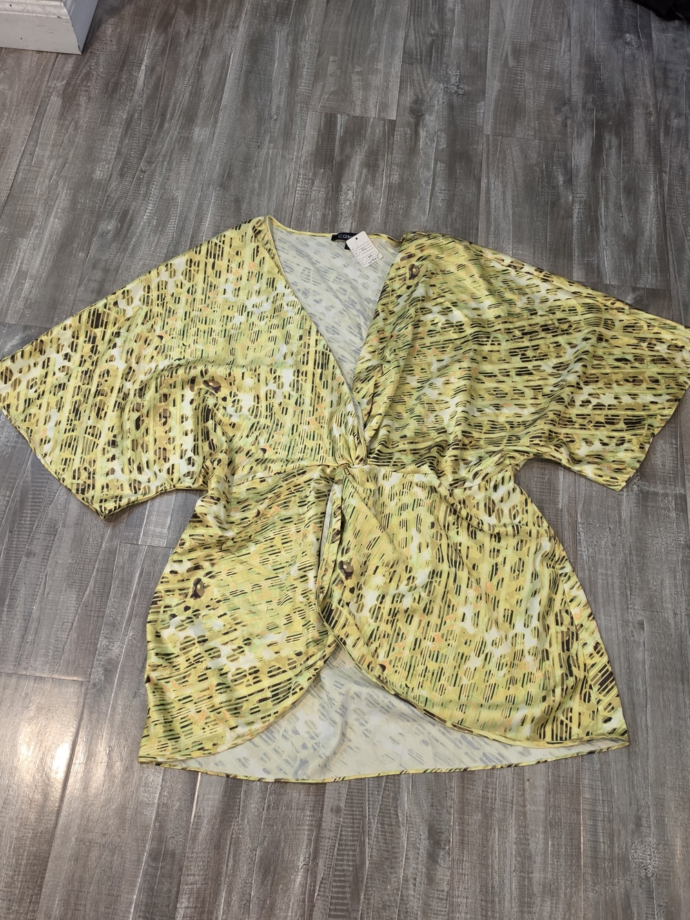 Tie-Front Yellow Printed V-Neck Tunic Top